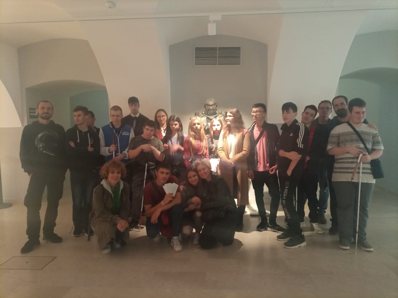 3 Zajednika fotografija sa izlobe Svijet robota