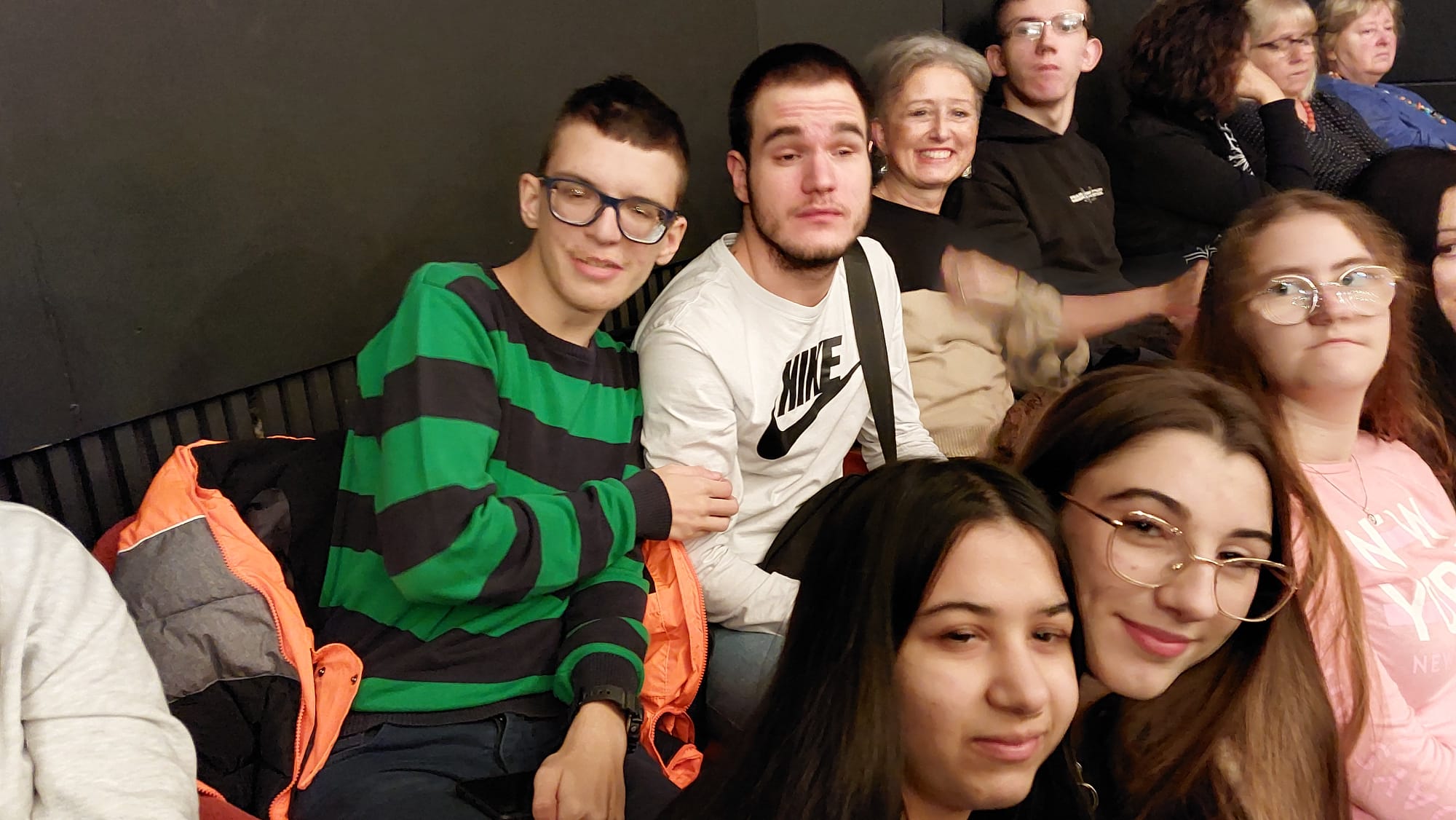 Korisnici u kazalištu