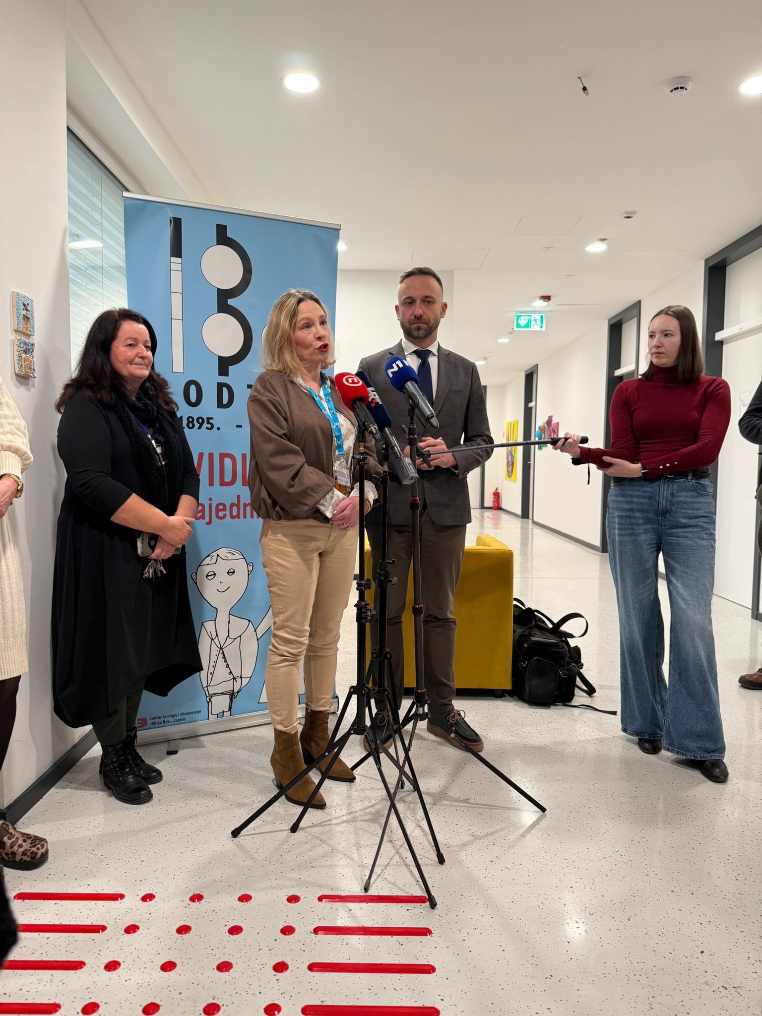 Ravnateljica Rotim i ministar Piletić daju izjave za medije